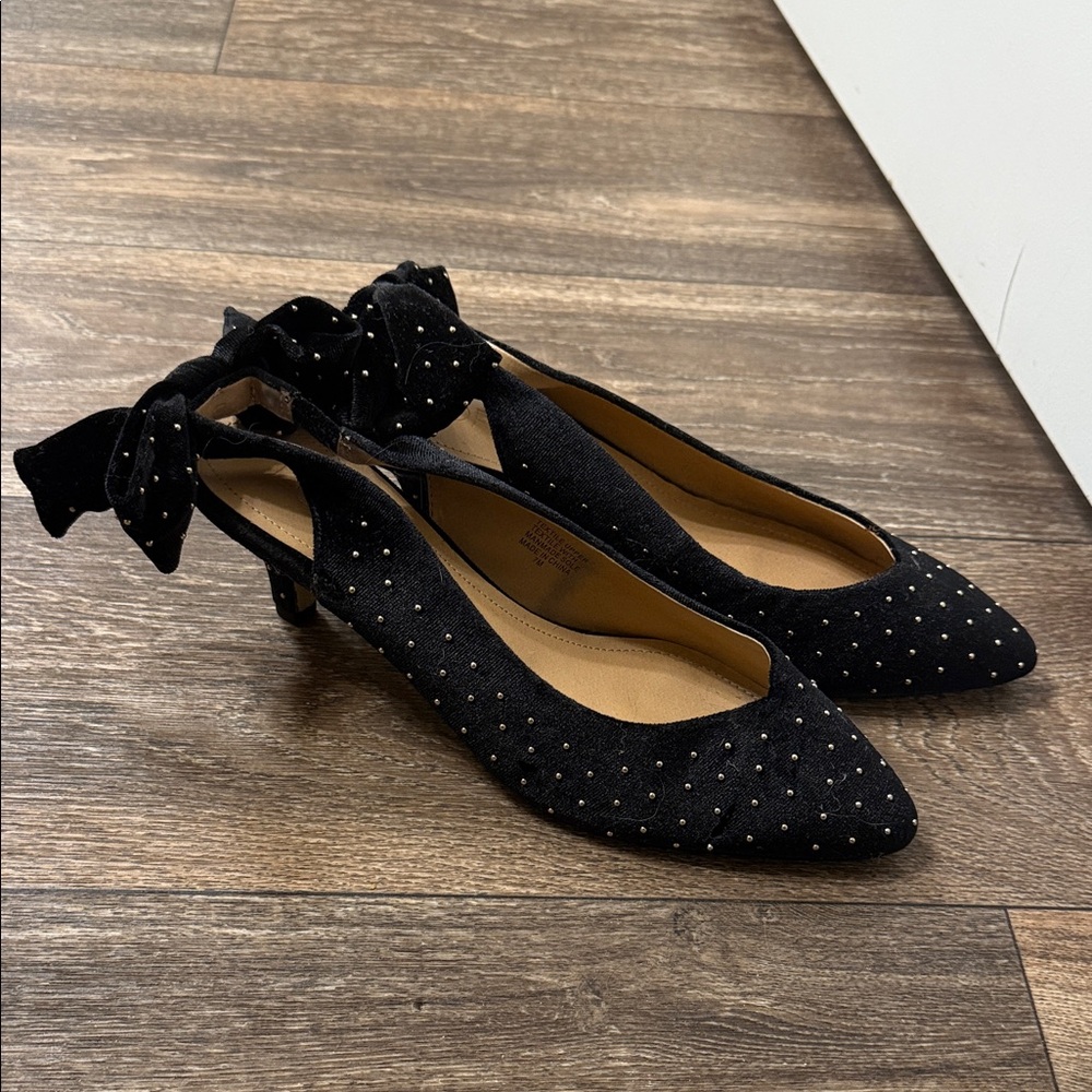LOFT Black Heels with Bow and Stud Detail